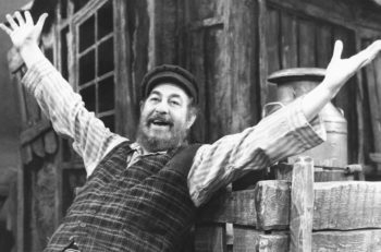 A scene from "Fiddler on the Roof" at the Wimbledon Theatre, London, England, February 22, 1980. (Graham Turner/Keystone/Getty Images)