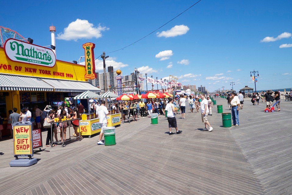 The Jewish History of Nathan's July 4th Hot Dog Eating Contest - Jewish ...