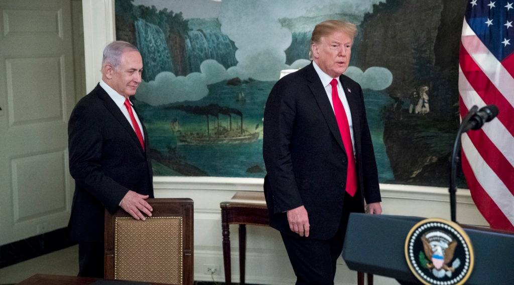 Trump Signs Proclamation Recognizing Israeli Sovereignty Over The Golan ...