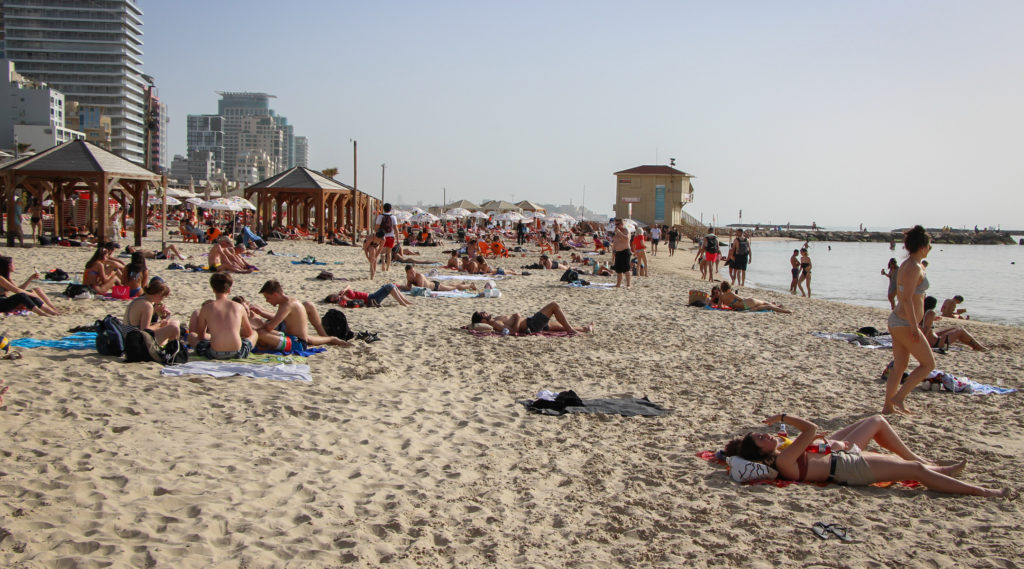 For Israelis Election Day Means Hard Choices And Sunbathing Jewish