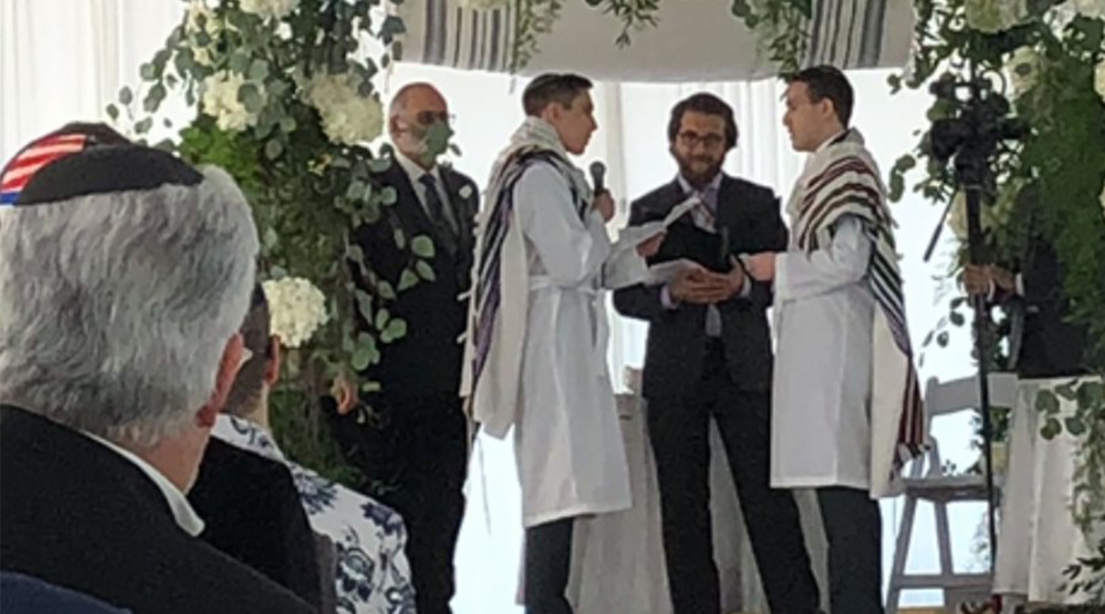 Nearly A Year After Endorsing Same Sex Marriages An Orthodox Rabbi Performs His First Jewish