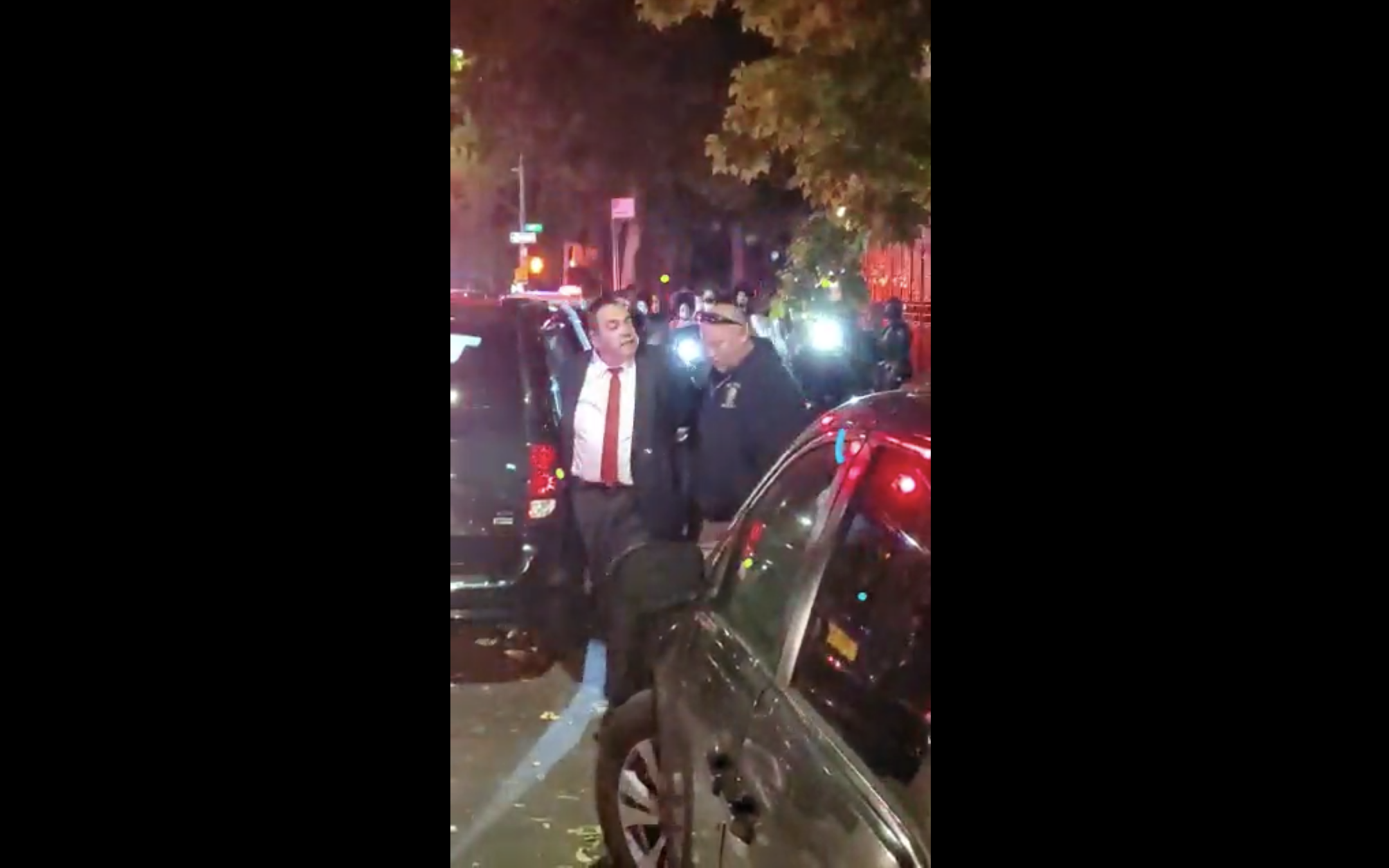 After Heshy Tischler Is Arrested For Inciting A Riot In Borough Park His Followers Mob The Home
