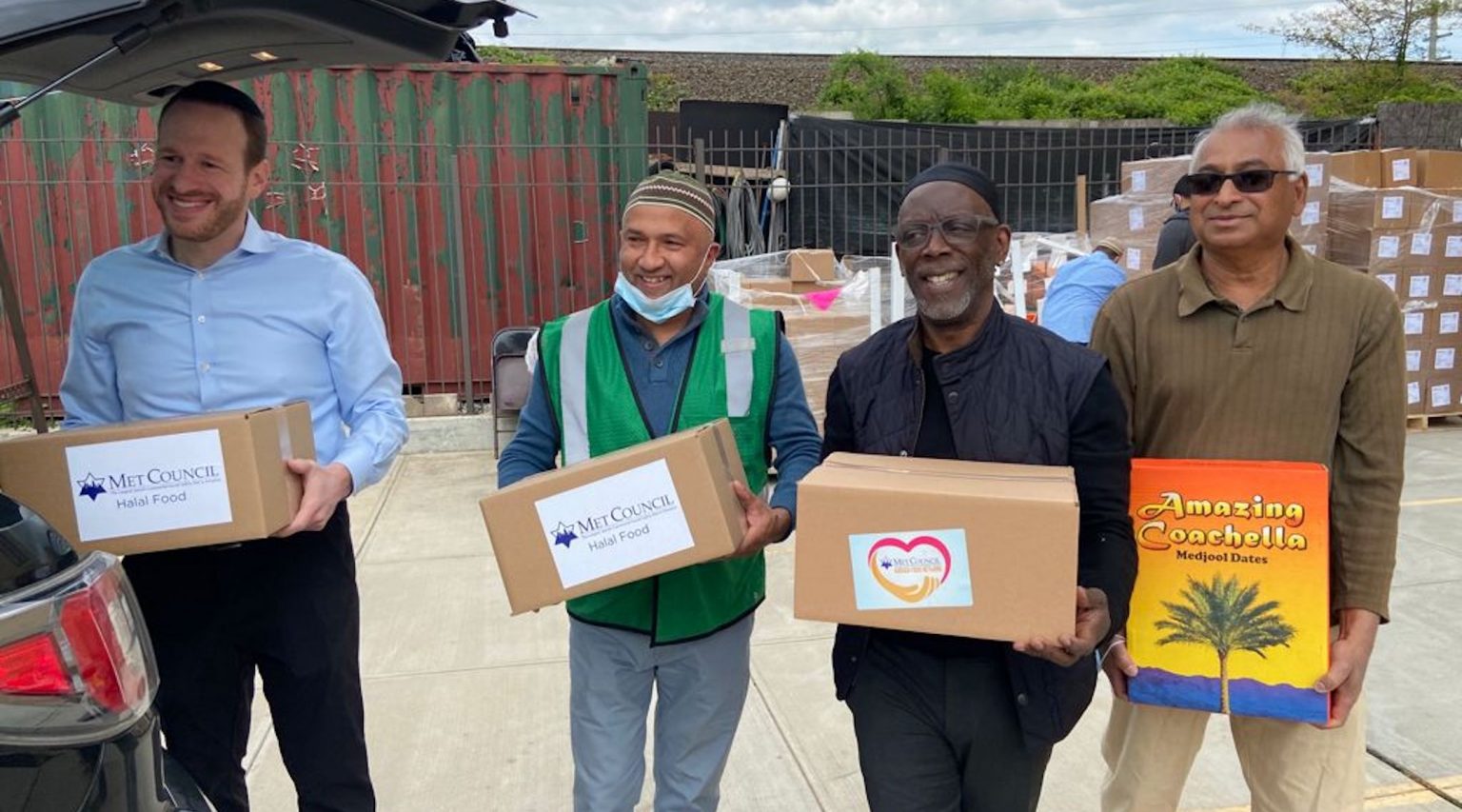 Jewish nonprofit distributes 1,500 boxes of halal food for Ramadan