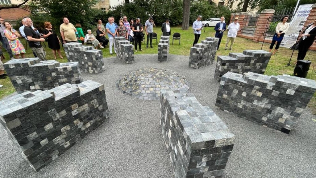 Prague S Jews Build Monument Out Of Headstones Plundered Under