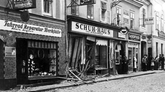 Kristallnacht.