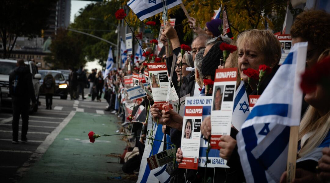 Israelis and supporters rally in support of Hamas hostages outside the United Nations, October 24, 2023. (Luke Tress)