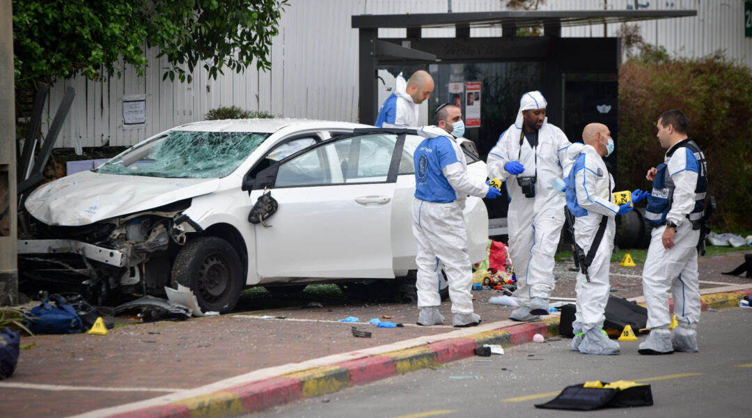 1 Dead, 17 Injured In Attack In Raanana, Tel Aviv Suburb With Large ...