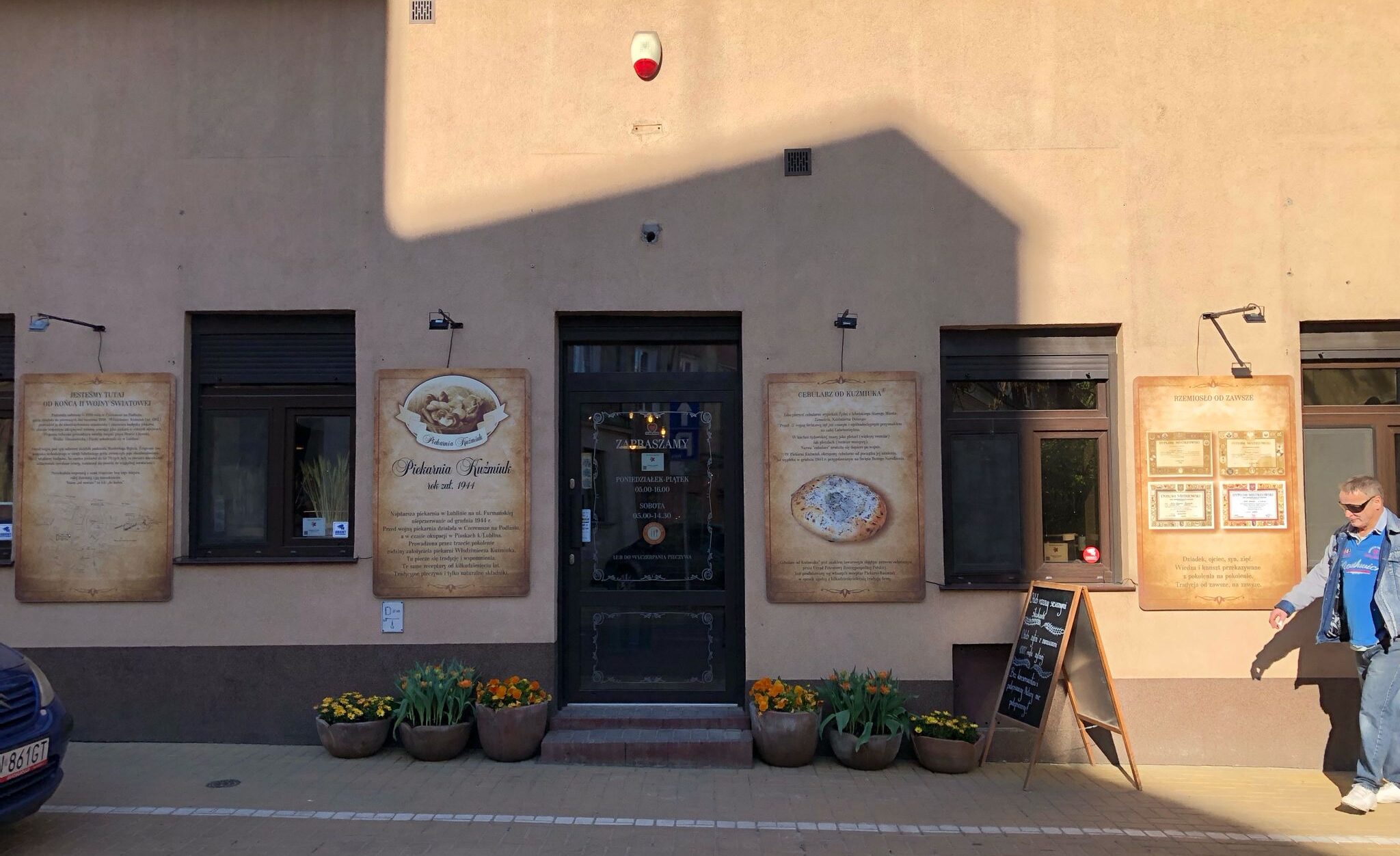 Before this famous Polish bakery was “opened” in 1944, it belonged to a Jewish family that was murdered by the Nazis