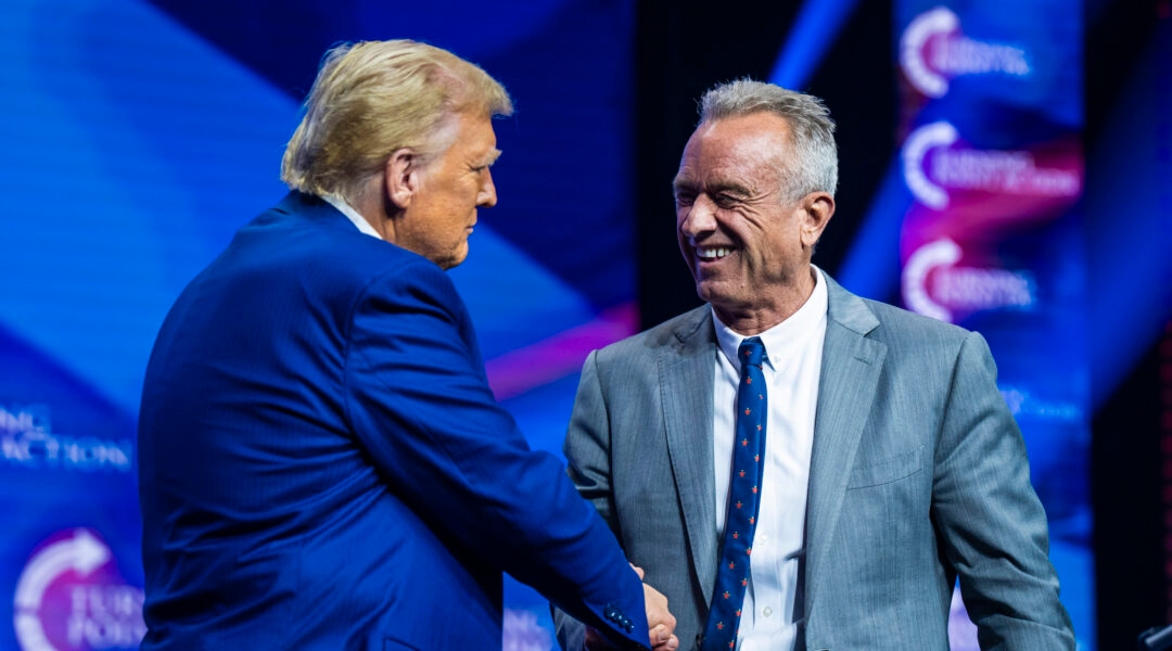 Trump and RFK Jr. shake hands onstage