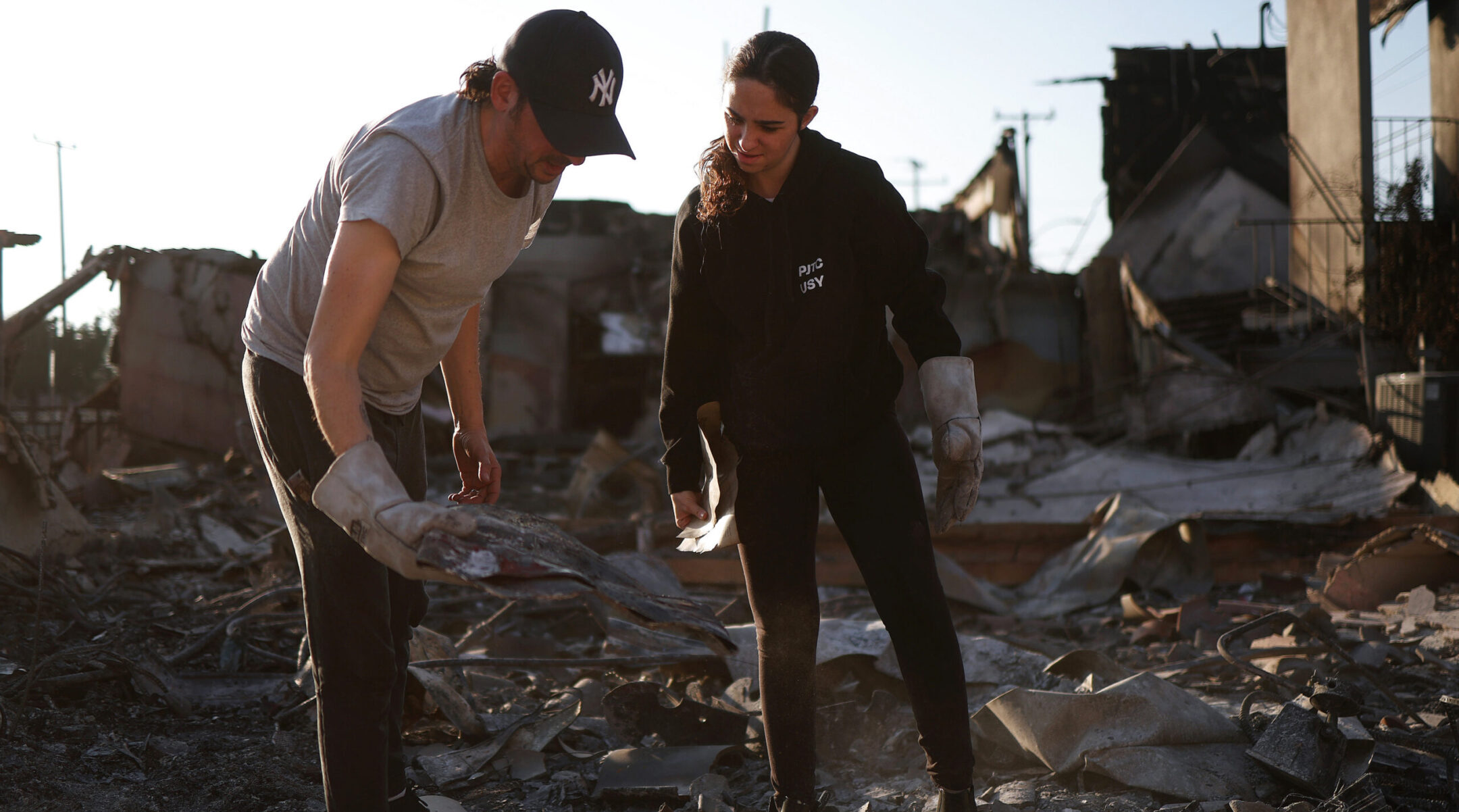 ‘I can’t picture myself without going to the temple’: LA teens mourn their synagogue’s destruction