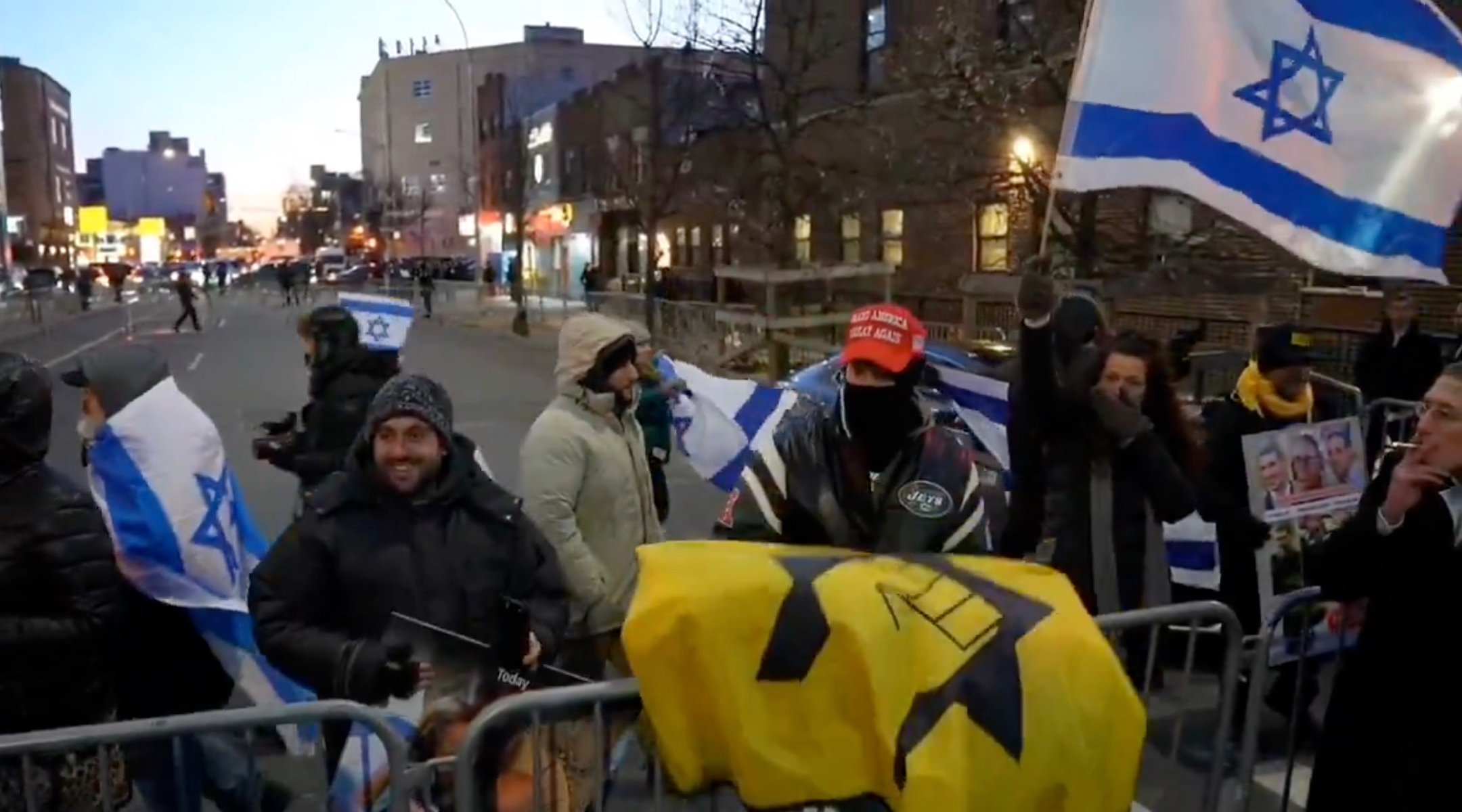 Brooklyn counter-protesters wave Israeli flags and Jewish Defense League flags