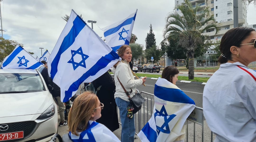 Israel grieves as bodies said to be of hostages Shiri, Ariel and Kfir Bibas, Oded Lifshitz return from Gaza